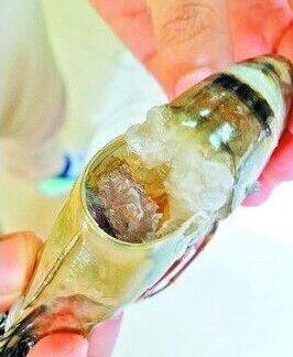 你吃的虾可能打了胶!简直令人发指,看吐了