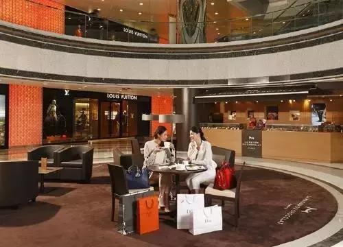 在香港不只是买买买，最重要的如何尝遍美食的全攻略