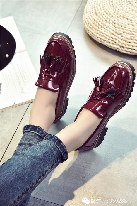 33码复古风格单鞋,23年流行的英伦风单鞋