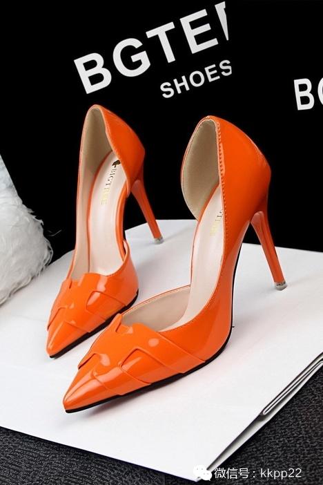 韩国鞋子明星同款,韩国艺人帆布鞋