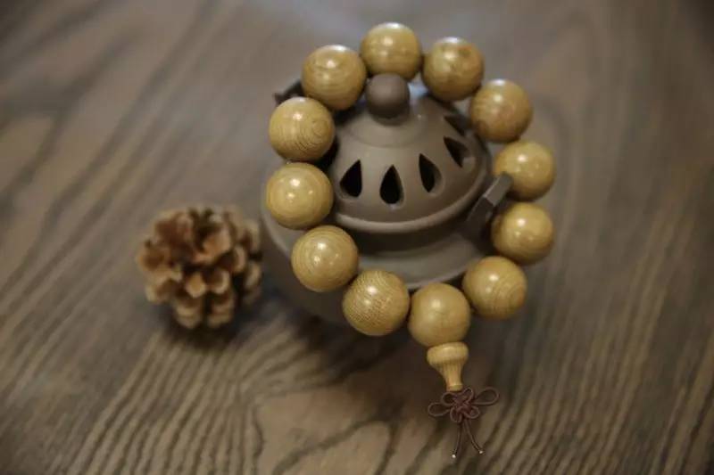 金丝楠木手串108颗官方正品,800元的真正的金丝楠木手串