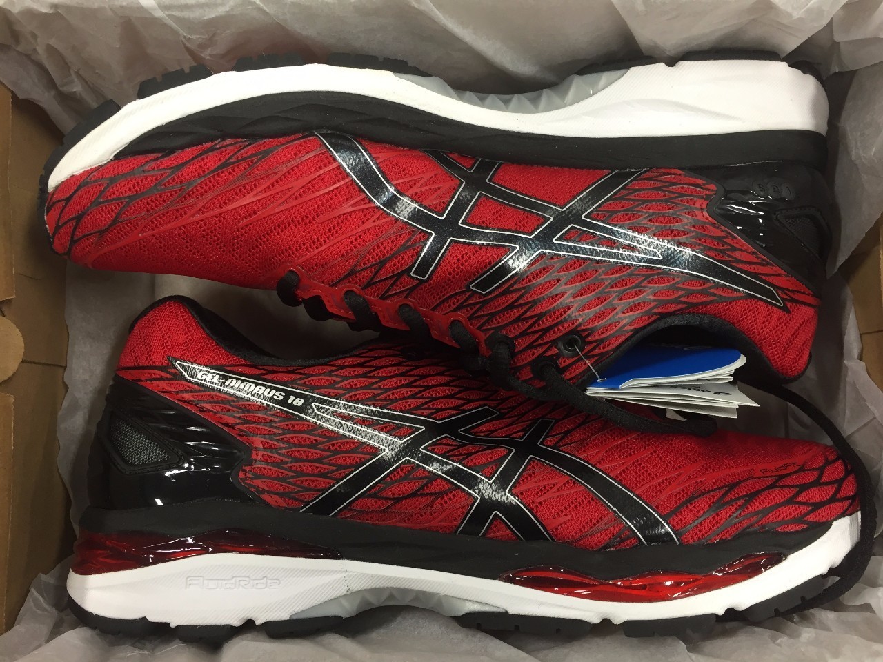 夏季跑步需注意:看尿液颜色分辨是否中暑。(附ASICSGEL–NIMBUS18测评2篇)