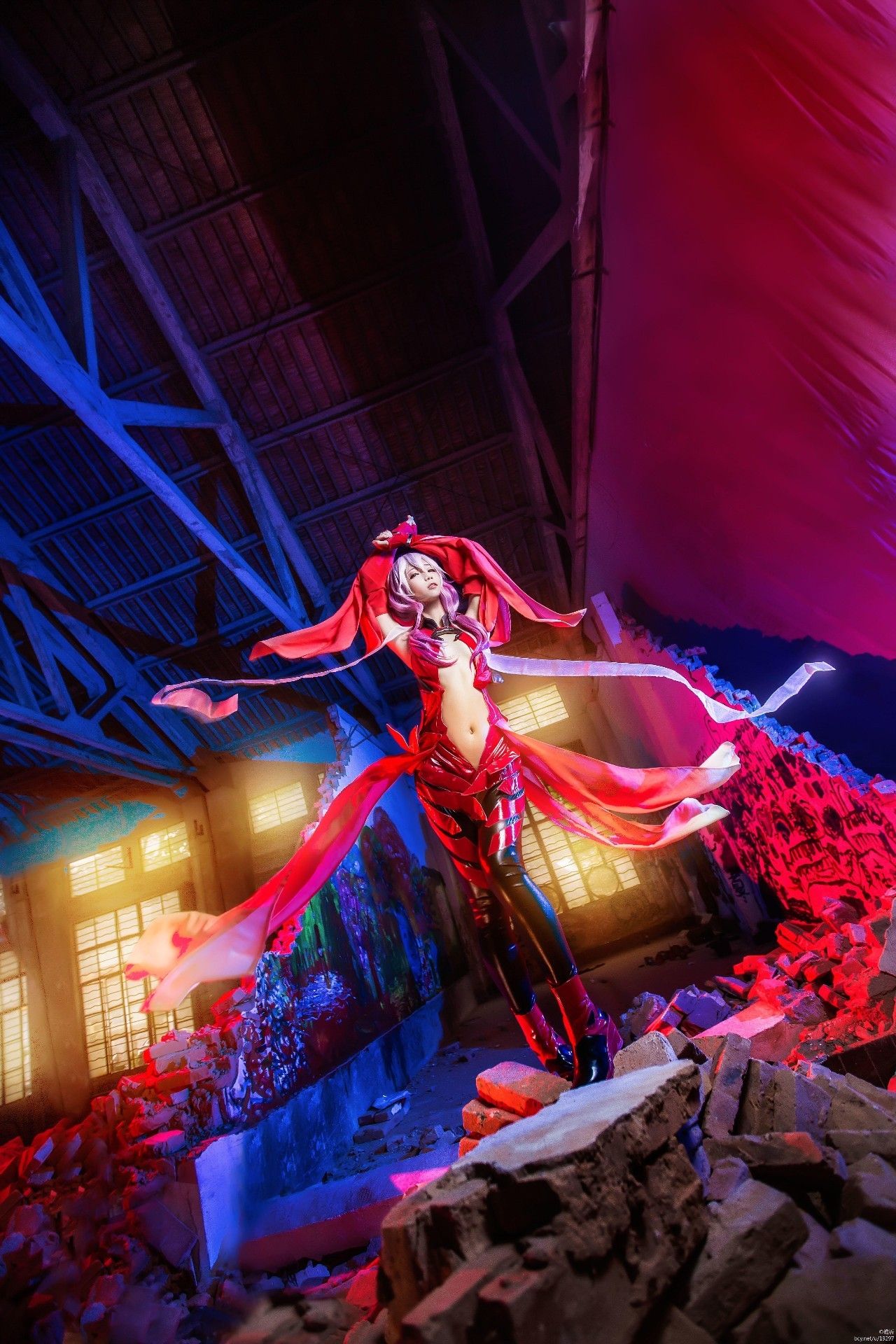 祈妹cos黑衣,祈妹白色战斗服