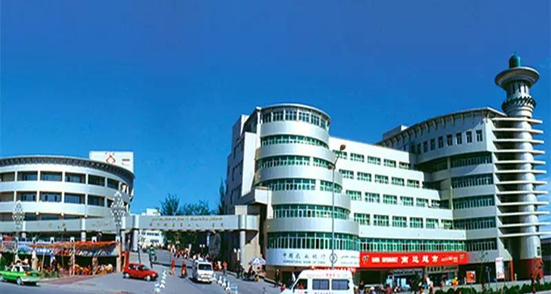 男孩误吞图钉,男孩吞下一枚图钉