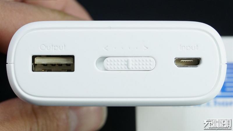 小米55瓦无线充电器拆解视频,小米车载充电器100w拆解