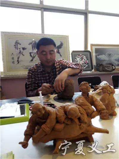 公益变废为宝手工,废旧饮料瓶做公益