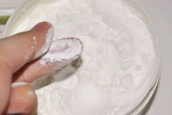 关注|强生爽身粉存致癌嫌疑在美被判天价赔偿夏天来了爽身粉还能用吗？