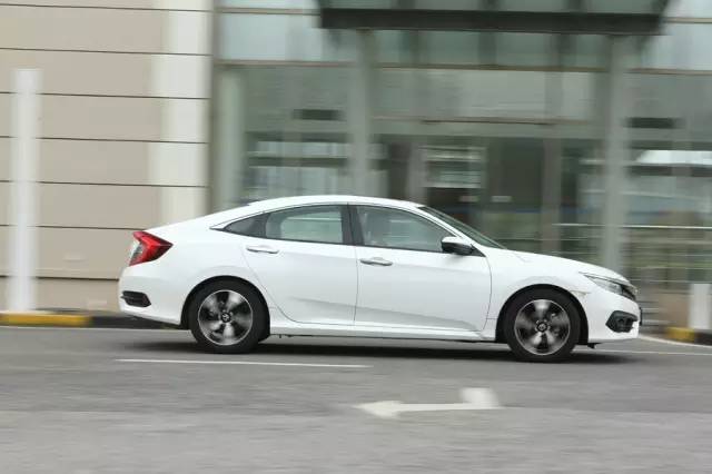 东风本田全新第十代思域,东风十代本田思域测评