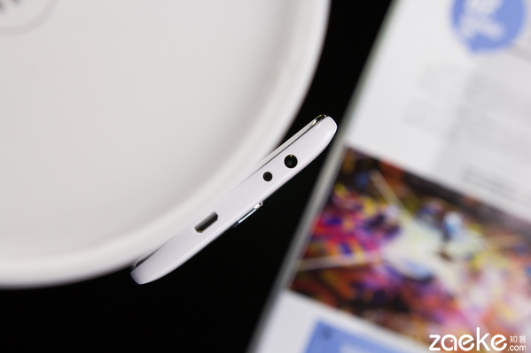 除了更好玩的指纹呢？TCL乐玩2C系统UI体验