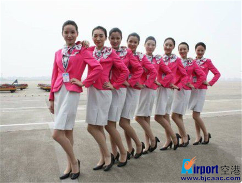 2018乘务员,2019航空公司乘务员年终奖排名