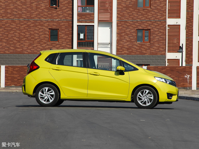 广汽本田飞度对比上汽大众Polo