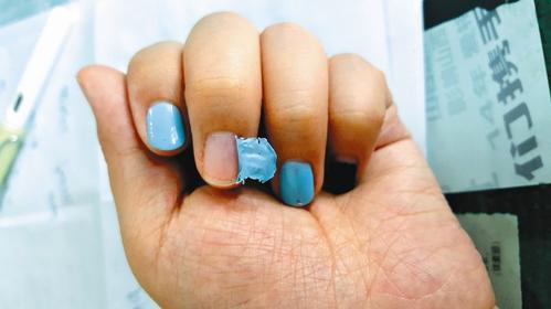 撕拉唇膜、眉胶、面膜、指甲油这些撕拉界“新宠”用起来放心吗？