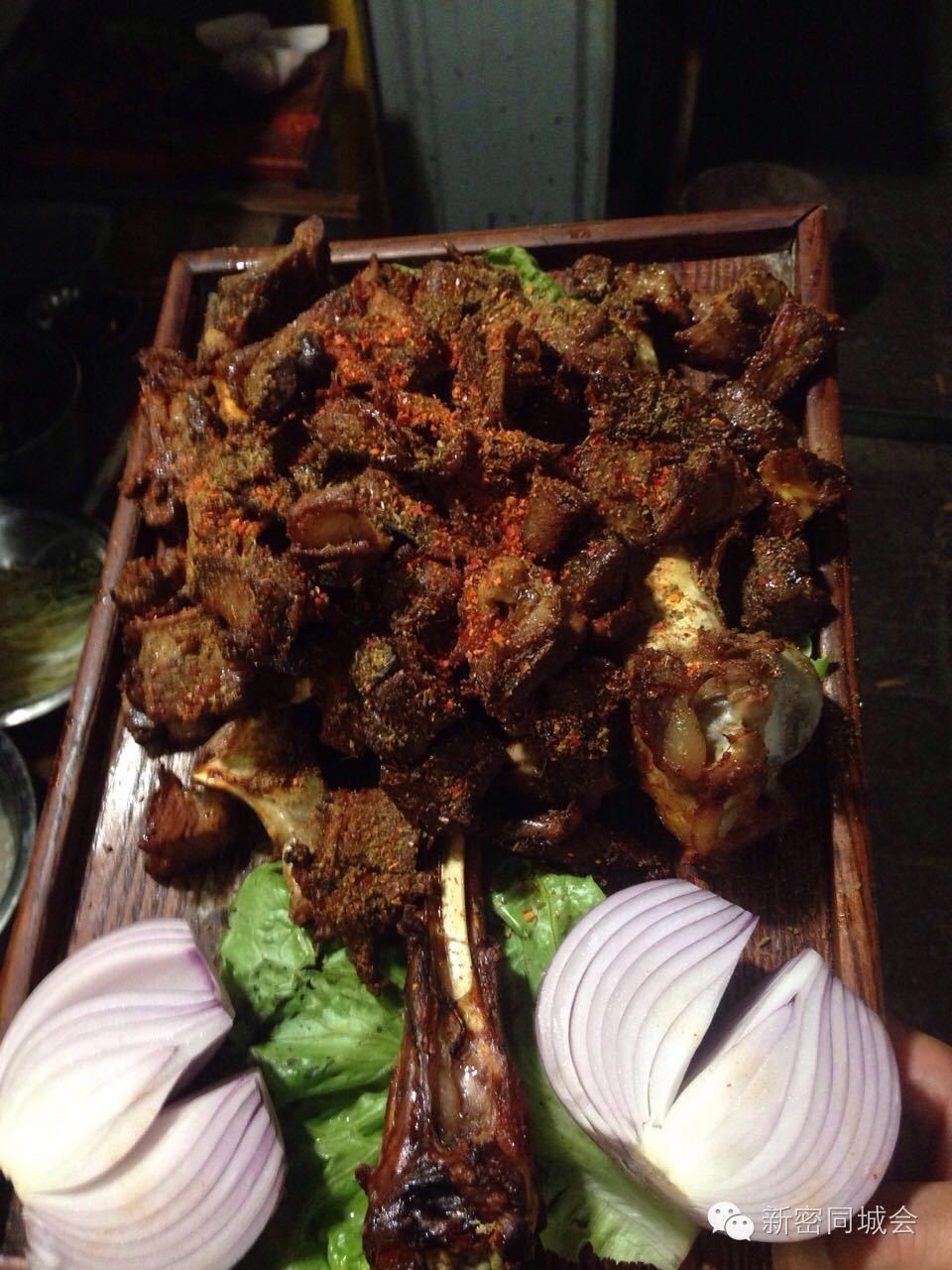 新密方中山斜对面烤全羊,新密烤全羊排行榜第一名