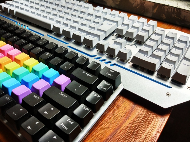 狼蛛F99收割者轴版键盘,狼蛛收割者键盘部分按键失灵