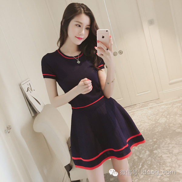 这么美丽的衣服你还在犹豫什么?