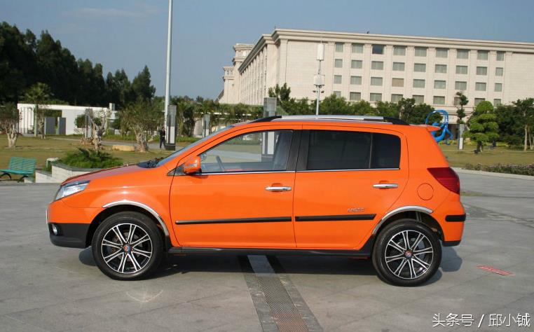 大众polocross车图片及价格,跨界掀背a级轿车价格