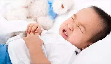 肠胀气肠绞痛应对方法,肠胀气跟肠绞痛区分应对