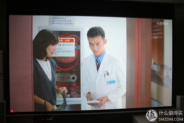 看欧洲杯的球迷,看爽