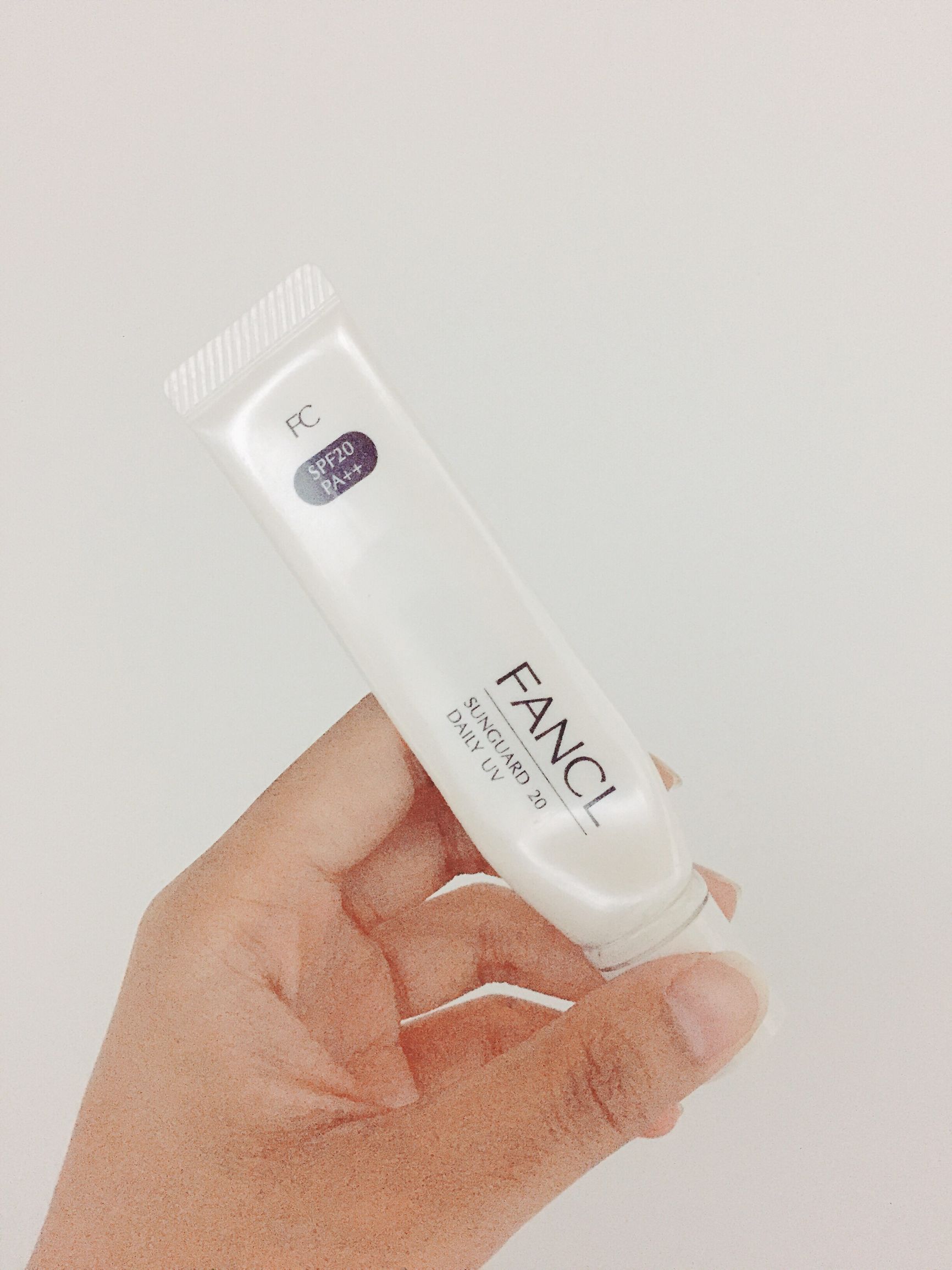 羡慕涂防晒脸上不起皮,防晒的正确涂抹方法和步骤