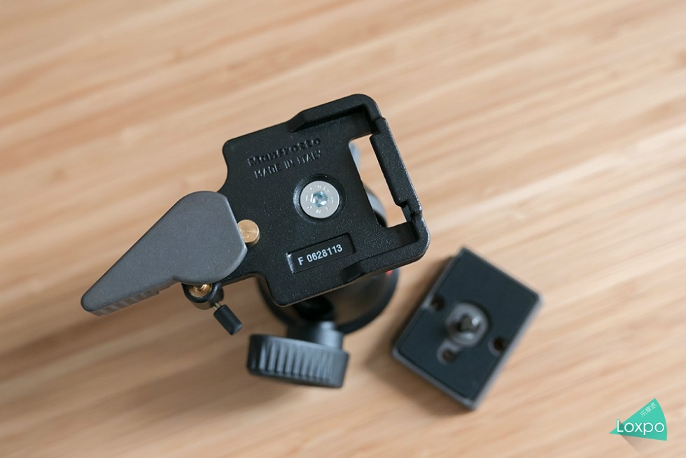 曼富图190三脚架使用视频,曼富图mk190