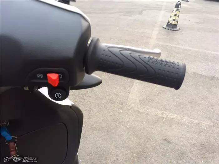 比亚乔fly150呆子测评,新款比亚乔fly150费油吗