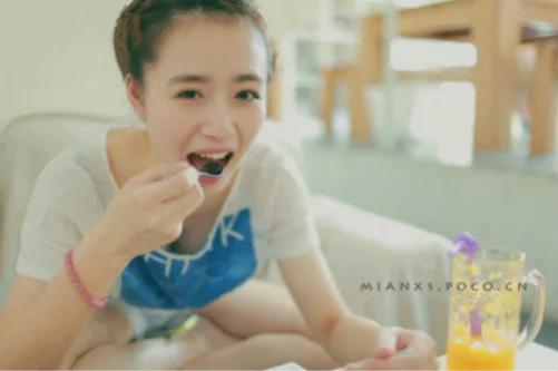 脸蛋上长痘痘的原因和解决方法,脸蛋长痘痘是什么原因怎么调理