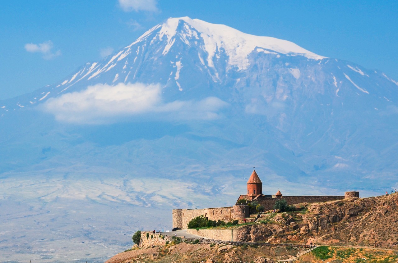 一个陕西汉子花7万元环游地球1圈，还带回一个美国女友！