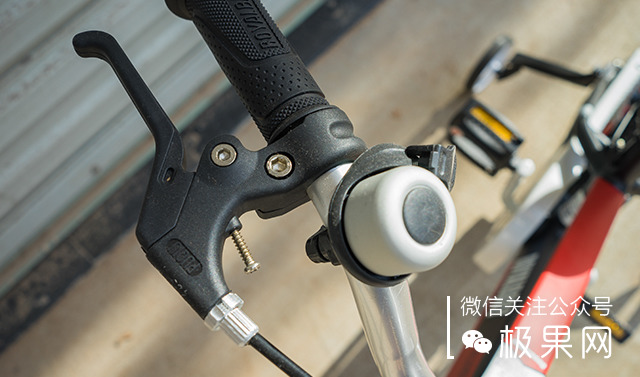 这辆美亚销量第一的童车,孩子骑上想摔跤都难