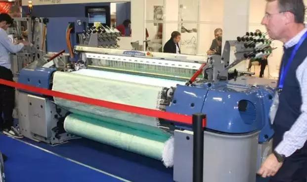 一台纺线机器能用多少钱,一台纺织机的价格