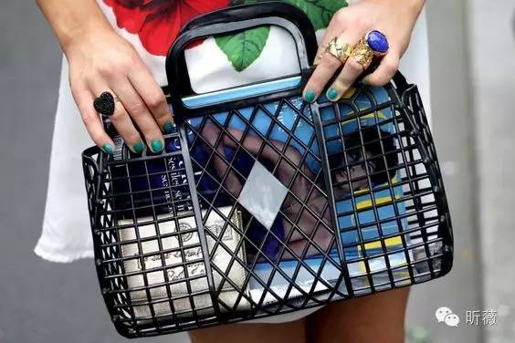 想在夏天吃冰果冻,夏天吃果冻甜甜的那种感觉