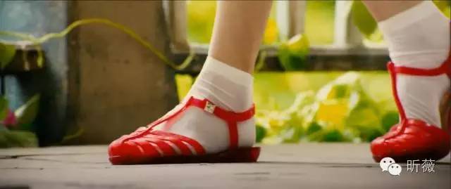 想在夏天吃冰果冻,夏天吃果冻甜甜的那种感觉