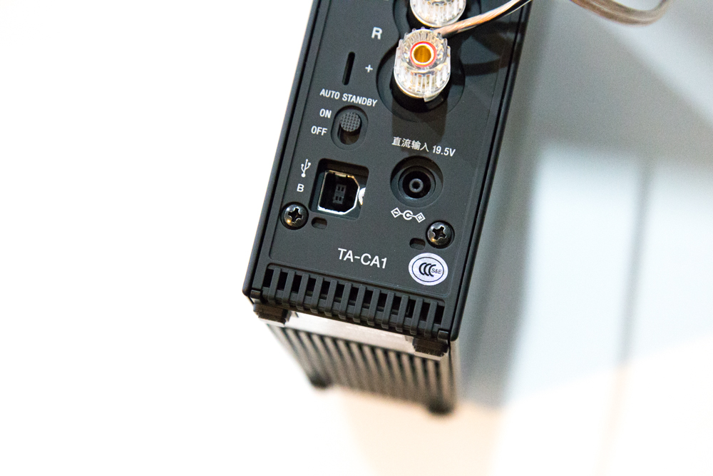 给占领桌面空间一个理由：索尼微Hi-Fi音响系统CAS-1简单体验