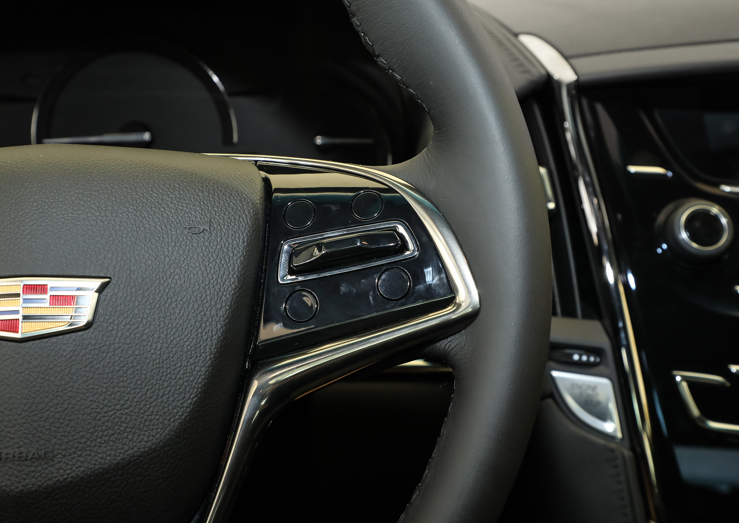 油箱漏油怎么办快速解决方法,汽车油箱漏油了怎么处理