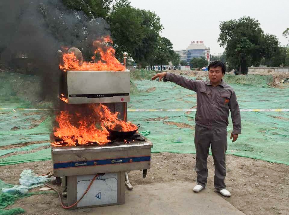 消防实验室演示爆燃室内,明火消防实验