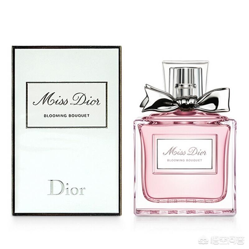 给女朋友成人礼送什么香水,女生18岁成人礼送什么书