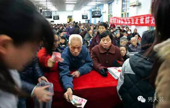 谁说政府网站都是吃干饭的？出大事儿了还得上它