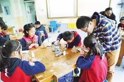还在为孩子的暑期安排发愁？13所学校少年宫已经帮您想好啦！