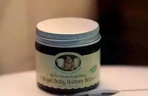 宝宝护肤的正确方法,宝宝护肤防过敏