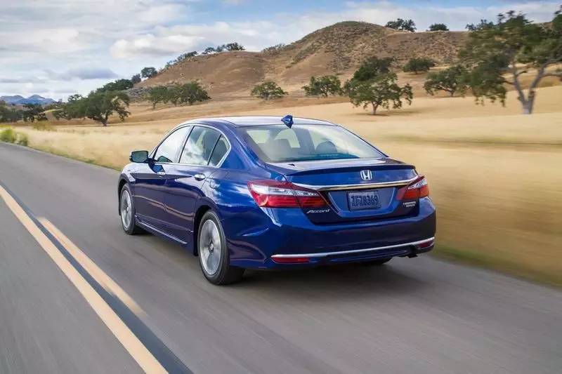 为啥买雅阁,为什么买本田的这么多