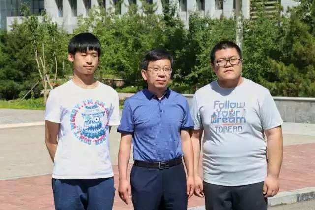 走近2016鄂尔多斯高考状元爆料独家学习秘籍!