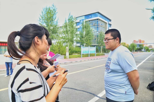 走近2016鄂尔多斯高考状元爆料独家学习秘籍!