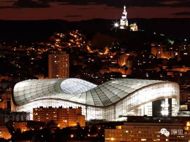 像c罗梅西一样踢球,像c罗一样的球星