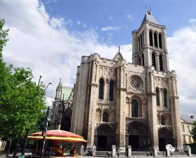 像c罗梅西一样踢球,像c罗一样的球星