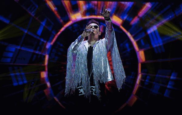 属于那晚的精彩,怎么能缺少高颜值美女和大长腿呢?