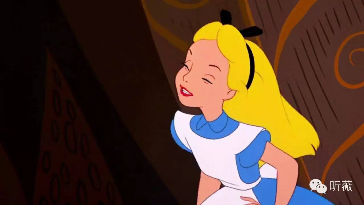 萌物志|大佬们都在致敬爱丽丝，贴上LINE‘蠢兔，涂上哆啦A梦bb,让童趣的你萌萌哒