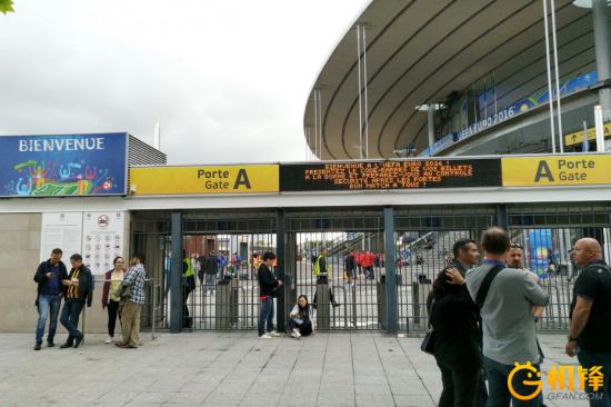 世界冠军对决！nubiaZ11实拍法兰西球场