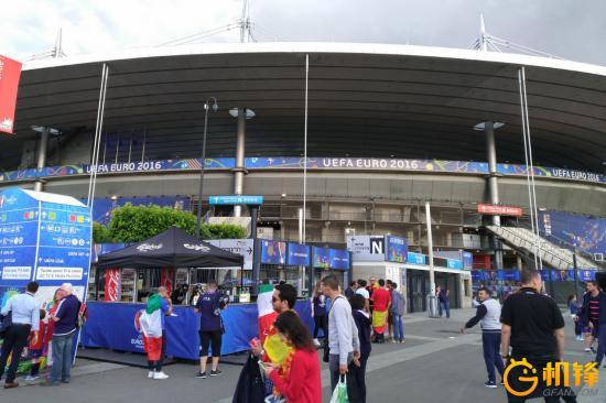 世界冠军对决！nubiaZ11实拍法兰西球场