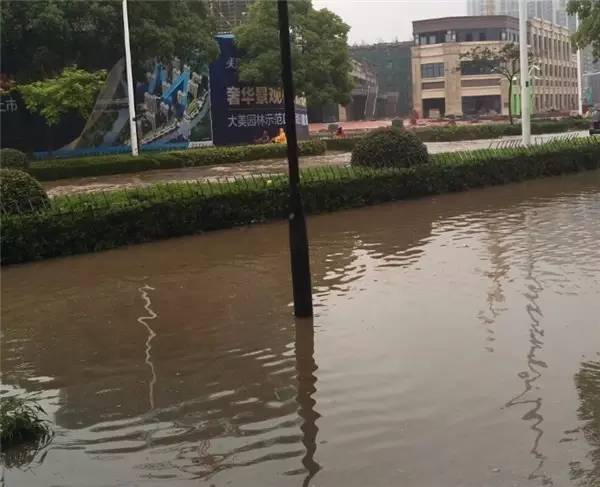 镇喜讯镇江的这波降水快要结束了！但是