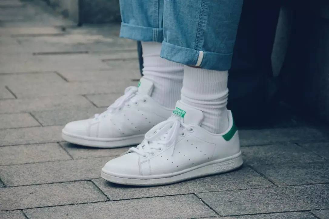 高个夏季穿搭技巧,如何打造夏日清凉感穿搭