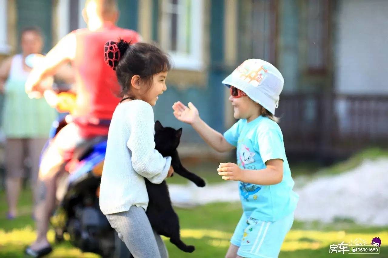 房车小公主环球旅行日记,房车小公主的环球旅行